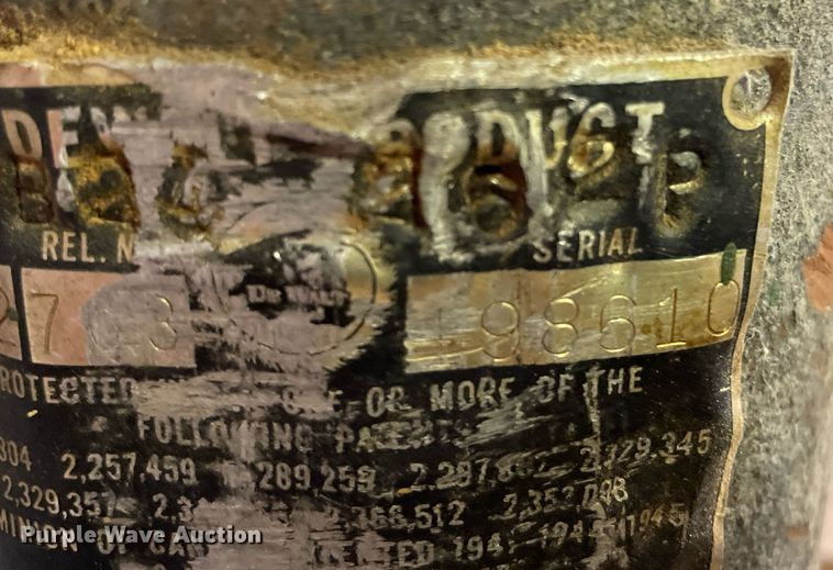 image for item NY9707 DeWalt R2 radial arm saw