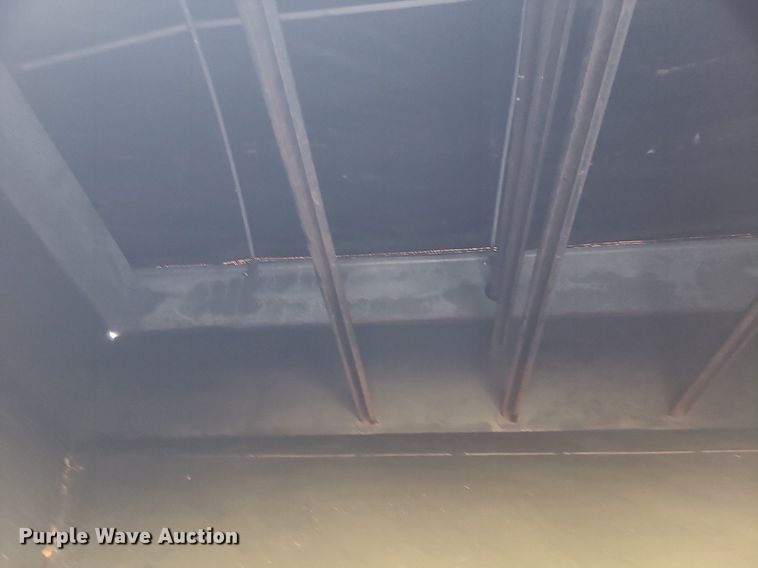 image for item DI3009 Parker 2600  gravity wagon