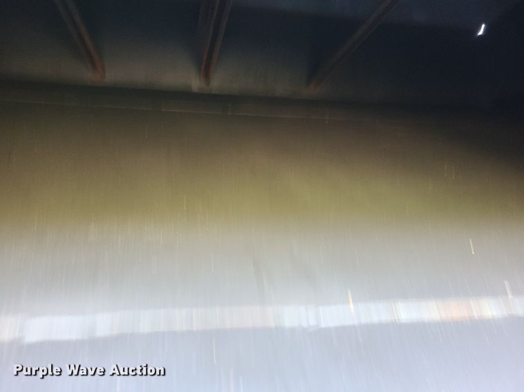 image for item DI3009 Parker 2600  gravity wagon