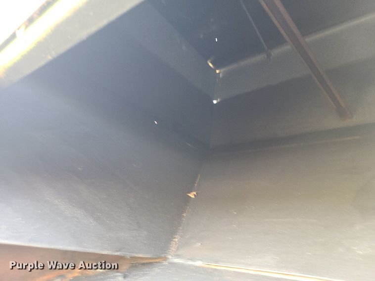 image for item DI3011 Parker 2600  gravity wagon