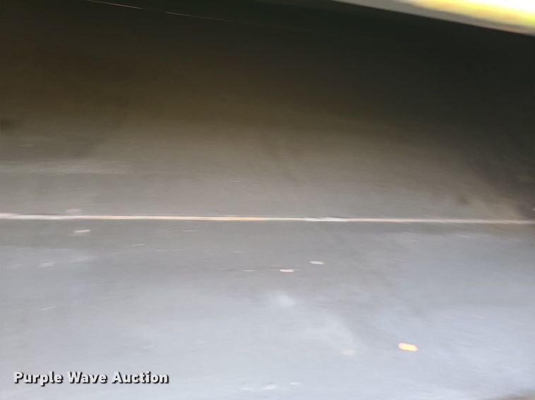 image for item DI3011 Parker 2600  gravity wagon