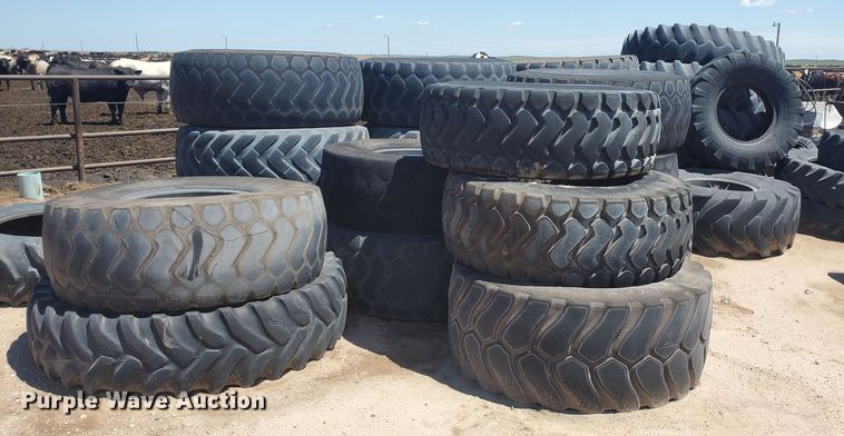 image for item DI5112 Approximately 26 tires