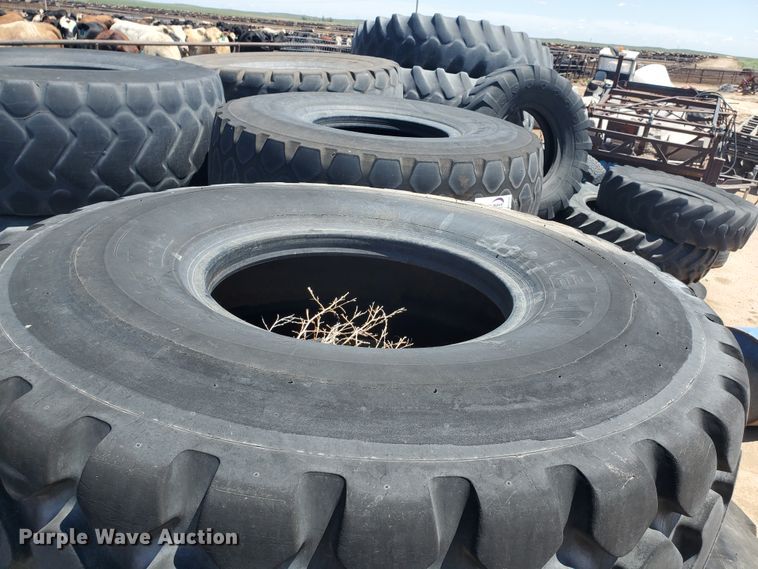 image for item DI5112 Approximately 26 tires