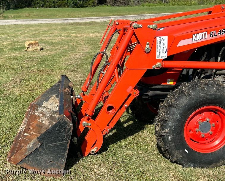 image for item DI7986 2007 Kioti DK45S  MFWD tractor