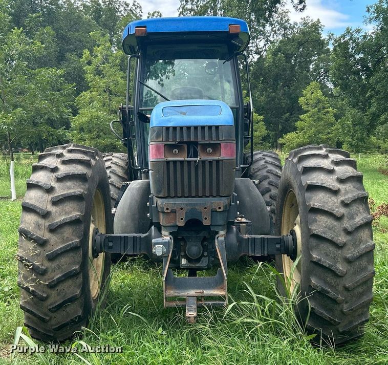 image for item DI7989 2004 New Holland TV145  bi-directional tractor