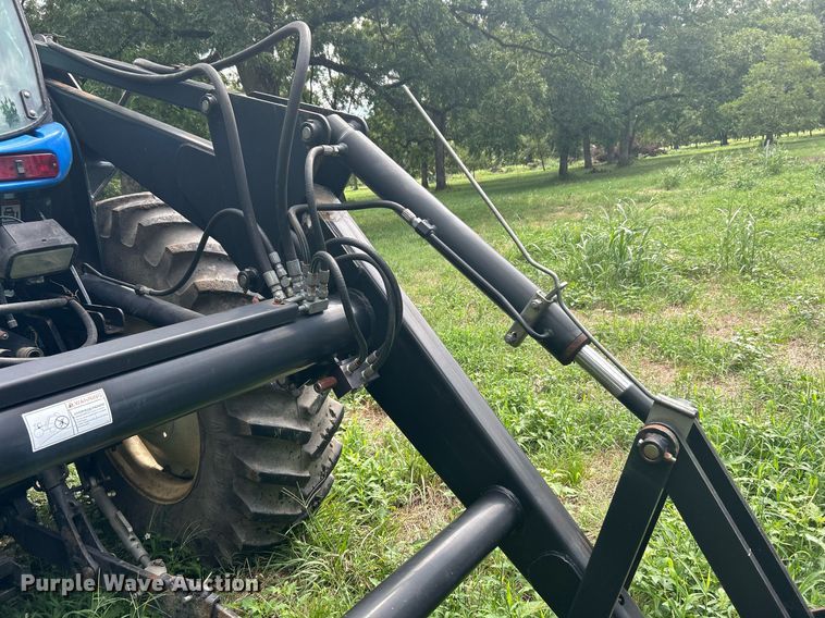 image for item DI7989 2004 New Holland TV145  bi-directional tractor