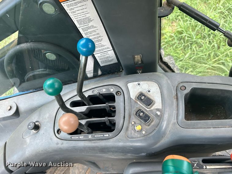 image for item DI7989 2004 New Holland TV145  bi-directional tractor