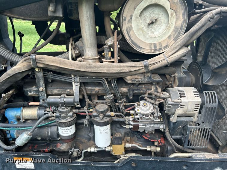 image for item DI7989 2004 New Holland TV145  bi-directional tractor