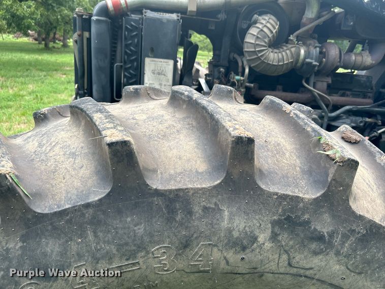 image for item DI7989 2004 New Holland TV145  bi-directional tractor