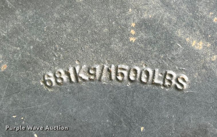 image for item DI7989 2004 New Holland TV145  bi-directional tractor