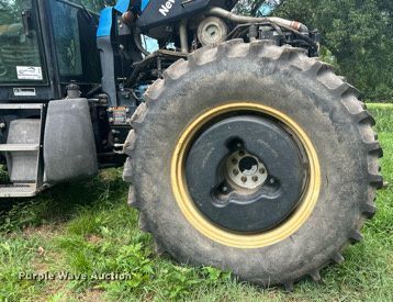 image for item DI7989 2004 New Holland TV145  bi-directional tractor