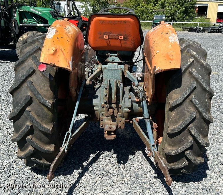 image for item DJ6252 Kubota L285  tractor