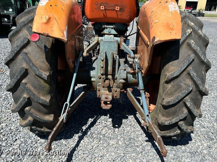 image for item DJ6252 Kubota L285  tractor