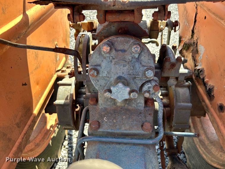 image for item DJ6252 Kubota L285  tractor