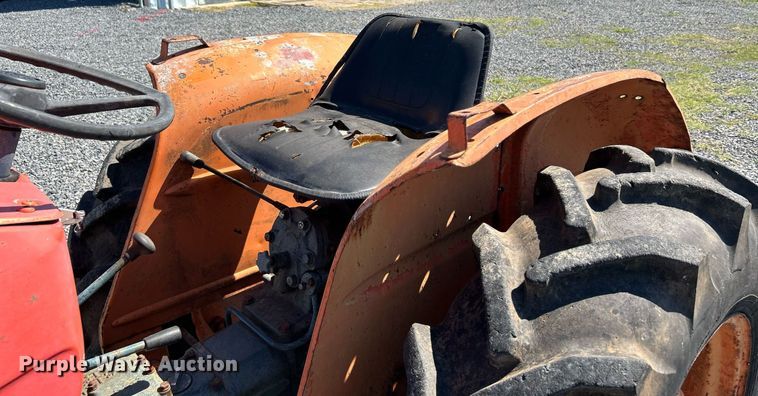 image for item DJ6252 Kubota L285  tractor