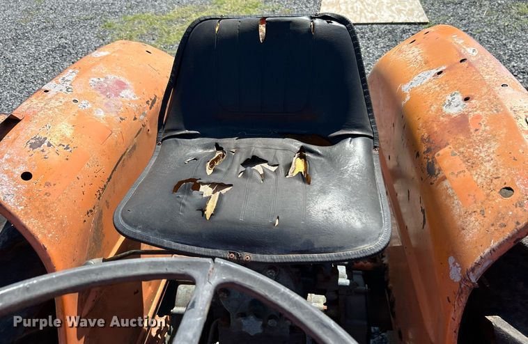 image for item DJ6252 Kubota L285  tractor