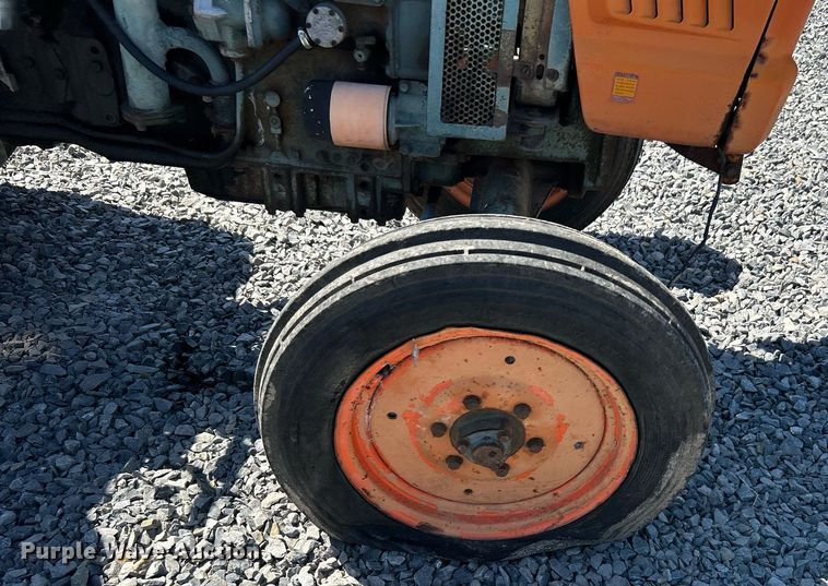 image for item DJ6252 Kubota L285  tractor