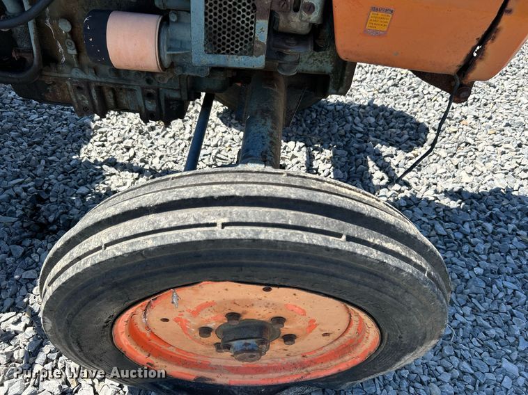 image for item DJ6252 Kubota L285  tractor