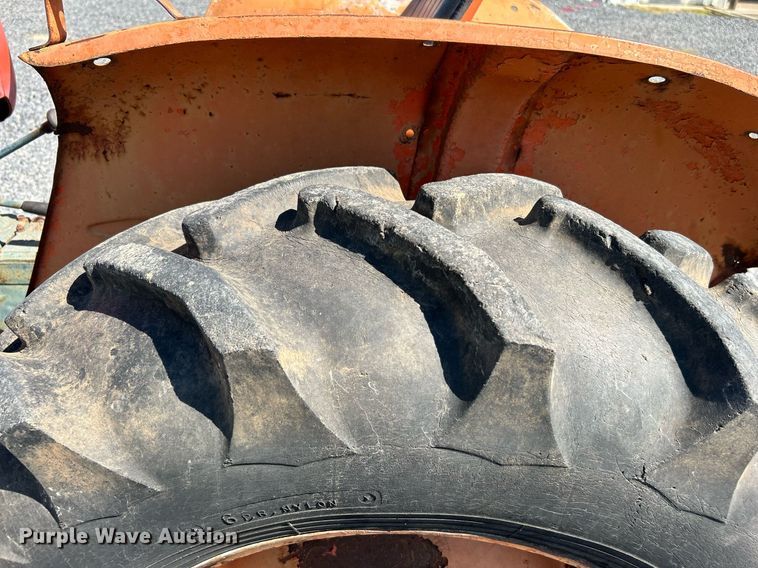 image for item DJ6252 Kubota L285  tractor