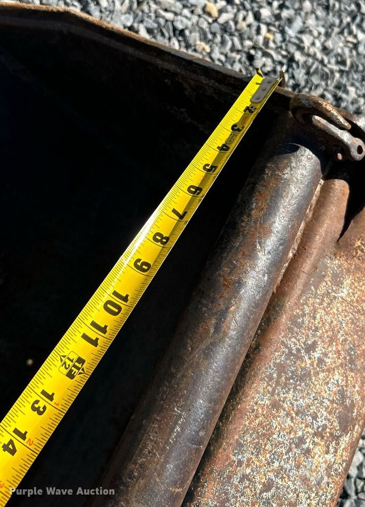 image for item DJ6253 Montana 5740C  MFWD tractor