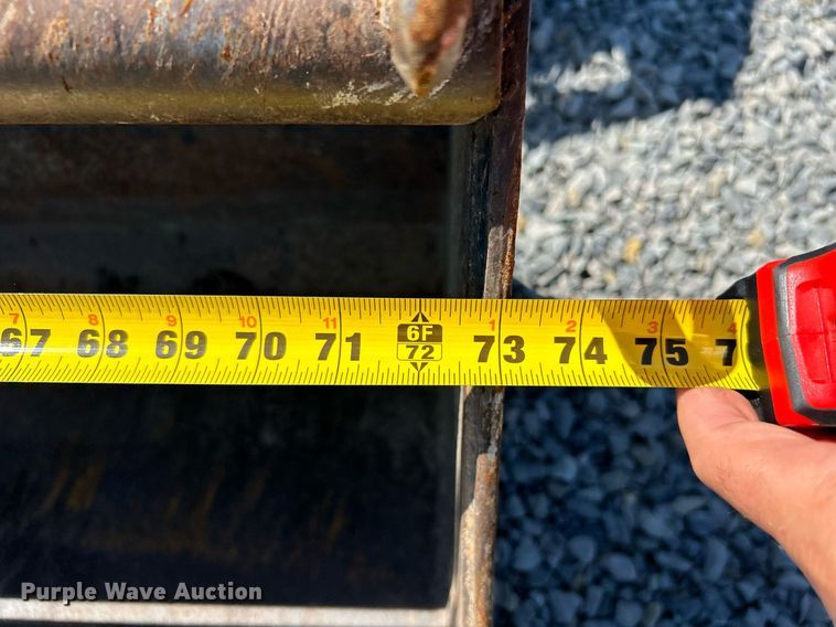 image for item DJ6253 Montana 5740C  MFWD tractor