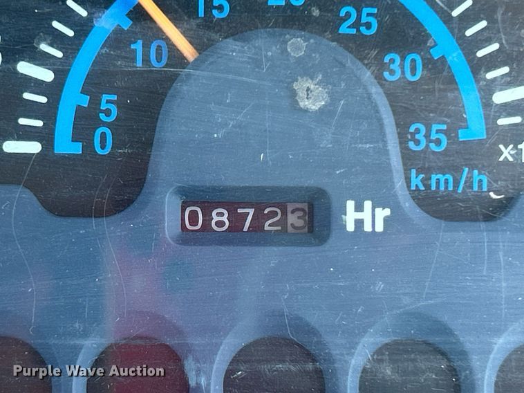 image for item DJ6253 Montana 5740C  MFWD tractor