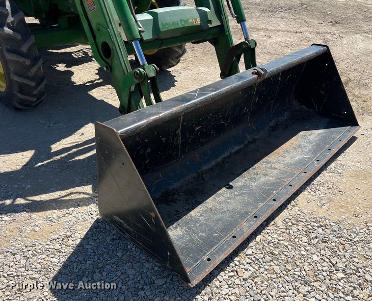 image for item DN3124 2015 John Deere 5075E  MFWD tractor