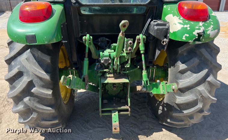 image for item DN3124 2015 John Deere 5075E  MFWD tractor