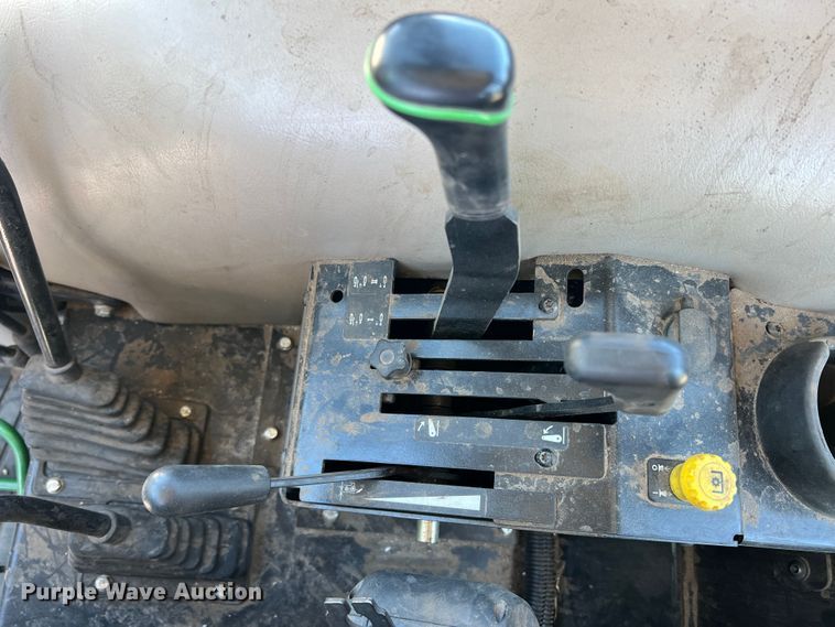 image for item DN3124 2015 John Deere 5075E  MFWD tractor