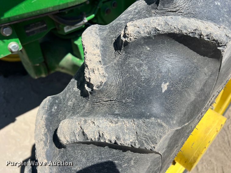 image for item DN3124 2015 John Deere 5075E  MFWD tractor