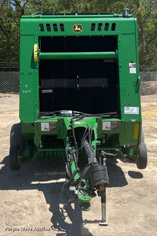 image for item DN3125 John Deere 450E  round baler