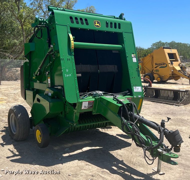 image for item DN3125 John Deere 450E  round baler