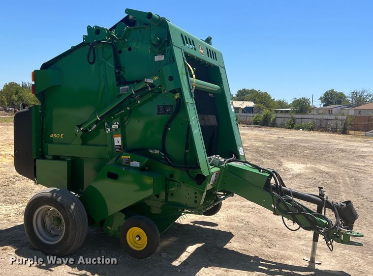 image for item DN3125 John Deere 450E  round baler