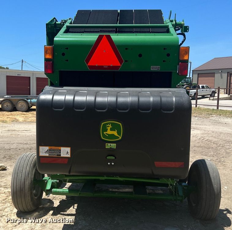 image for item DN3125 John Deere 450E  round baler