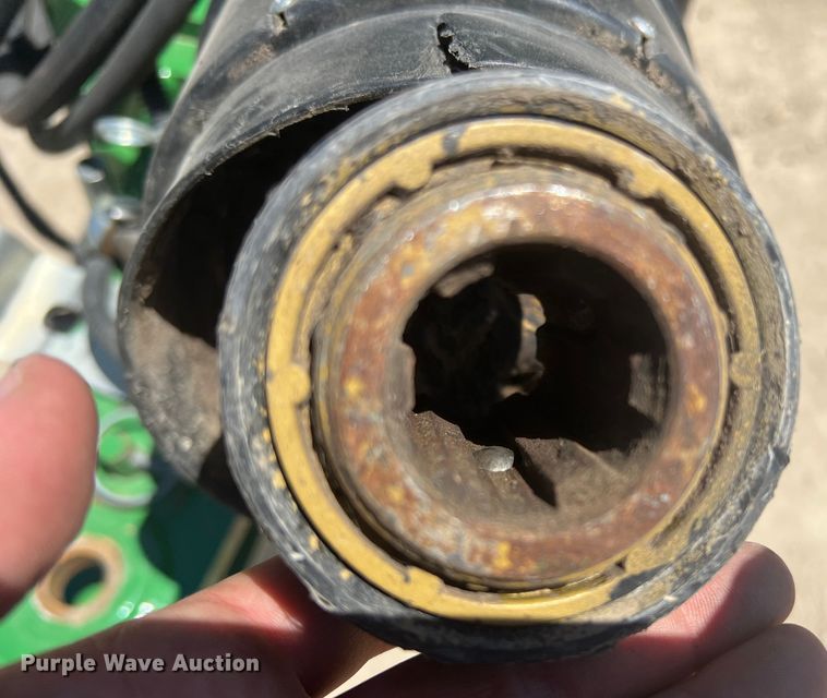 image for item DN3125 John Deere 450E  round baler