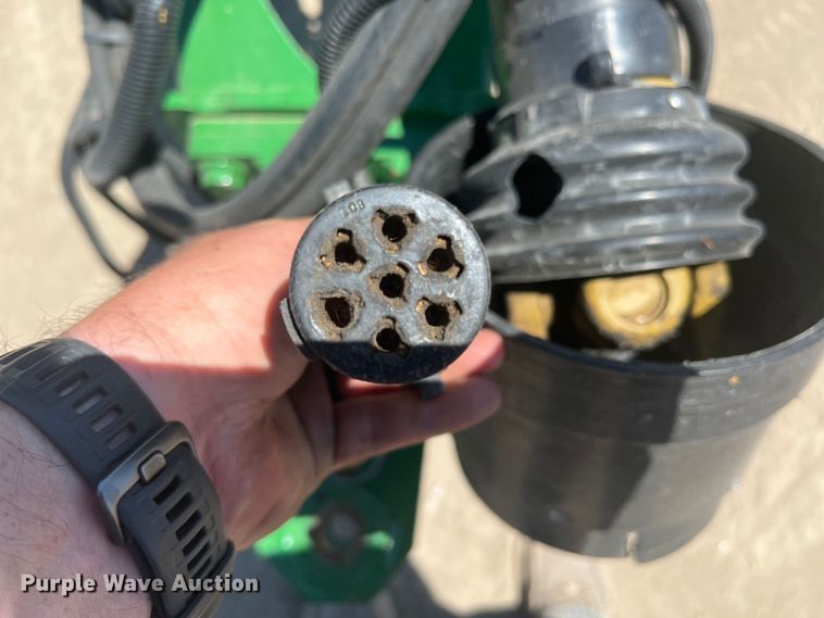 image for item DN3125 John Deere 450E  round baler