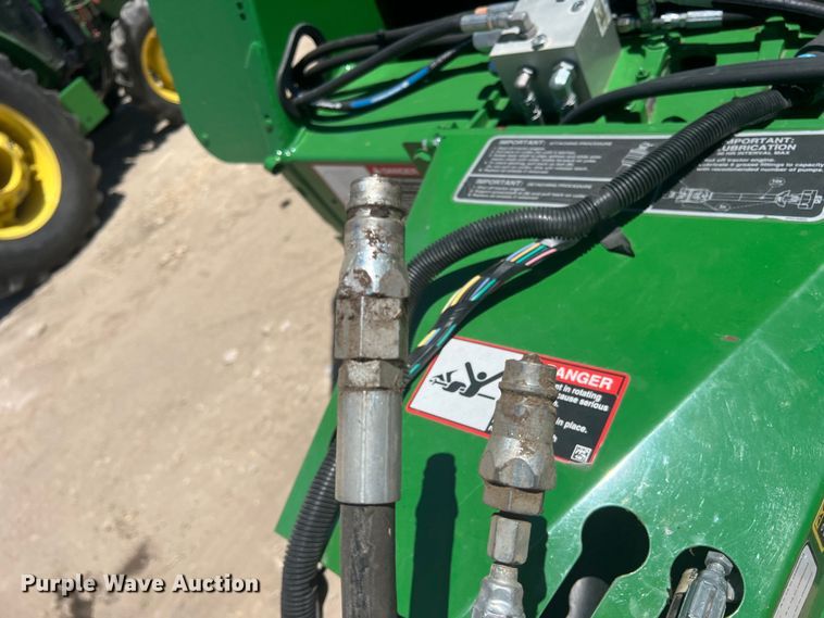 image for item DN3125 John Deere 450E  round baler