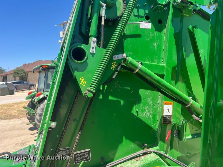 image for item DN3125 John Deere 450E  round baler