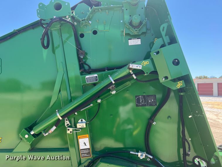 image for item DN3125 John Deere 450E  round baler