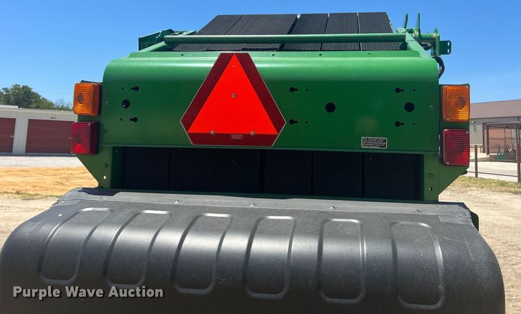 image for item DN3125 John Deere 450E  round baler