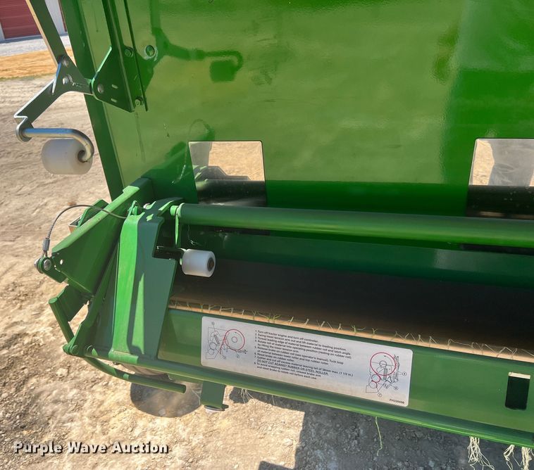 image for item DN3125 John Deere 450E  round baler