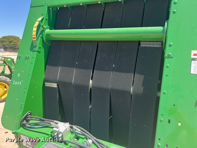 image for item DN3125 John Deere 450E  round baler