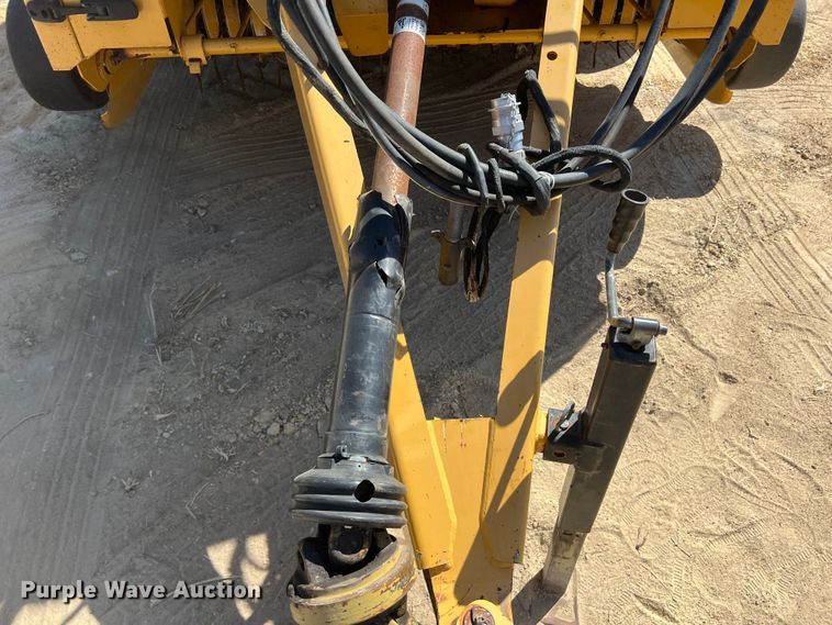 image for item DN3126 2011 Vermeer 604 Super M  round baler