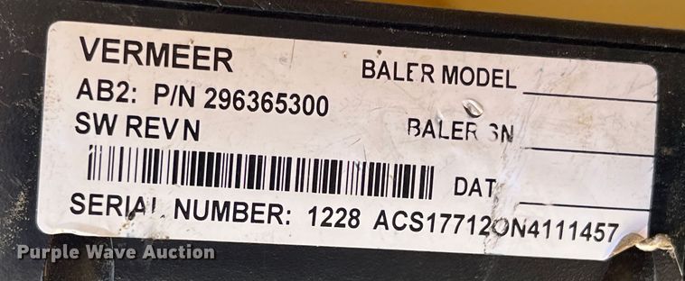 image for item DN3126 2011 Vermeer 604 Super M  round baler