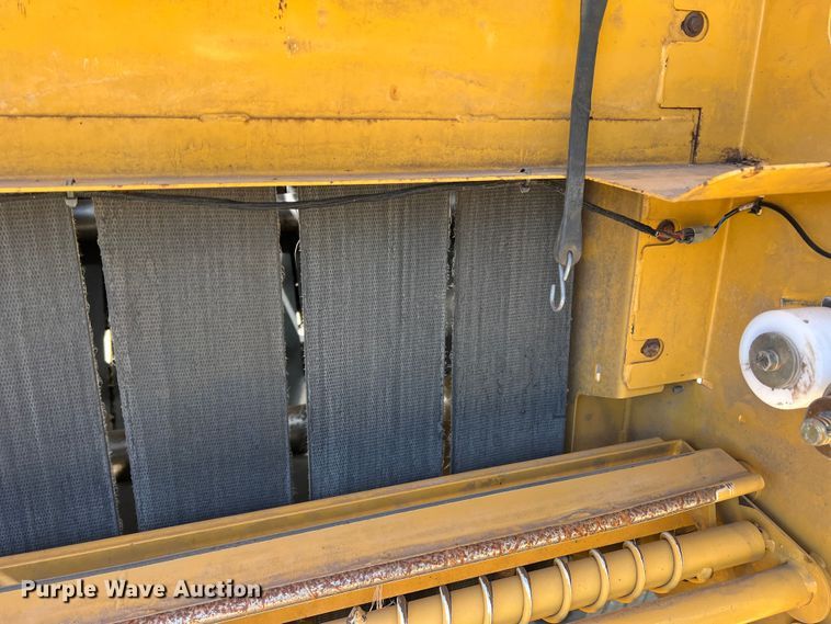 image for item DN3126 2011 Vermeer 604 Super M  round baler