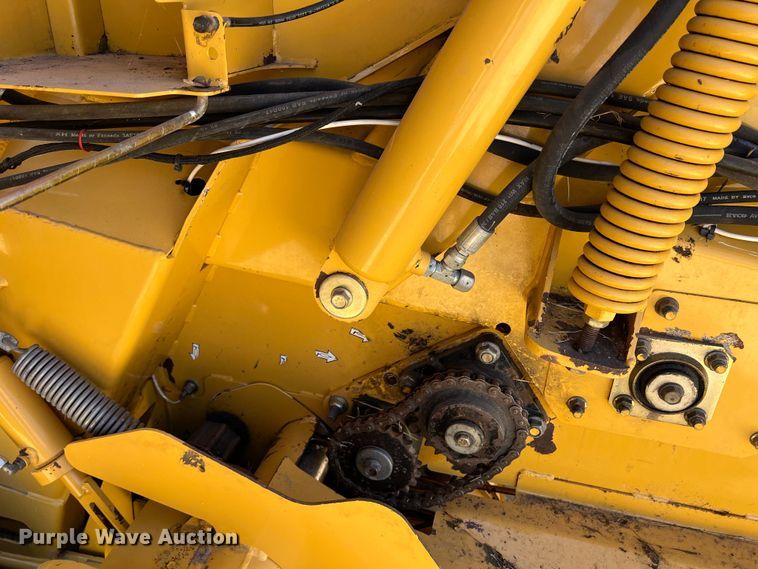 image for item DN3126 2011 Vermeer 604 Super M  round baler