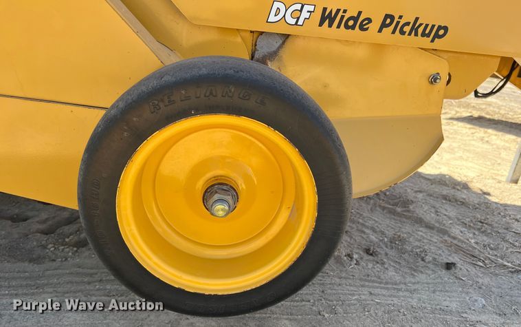 image for item DN3126 2011 Vermeer 604 Super M  round baler