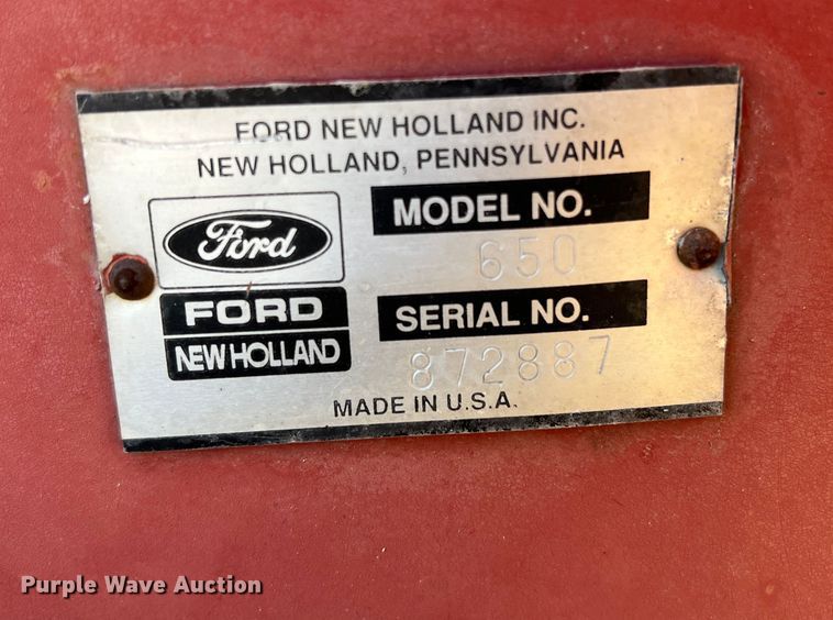 image for item DN3128 New Holland 650  round baler