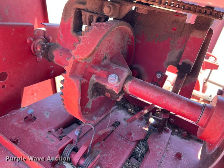 image for item DN3129 1997 Case IH 8545  small square baler