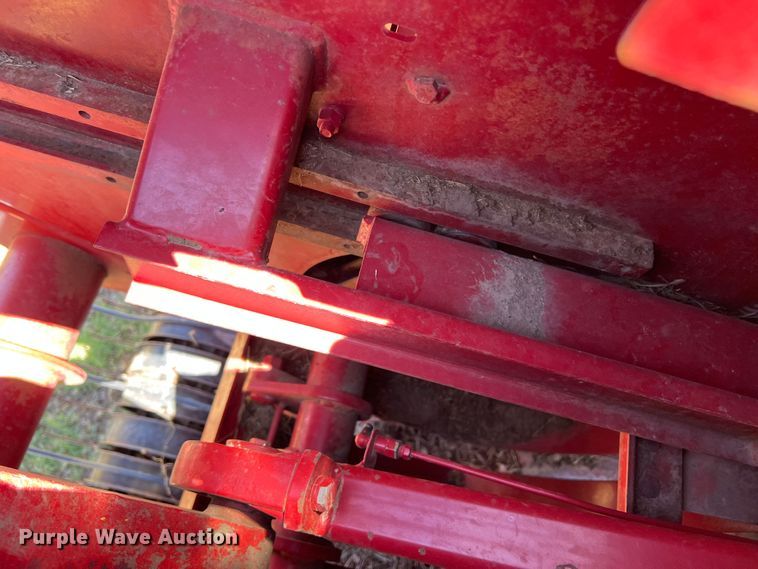 image for item DN3129 1997 Case IH 8545  small square baler